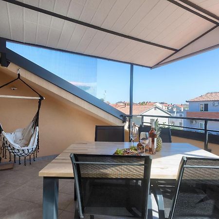 Apartments Ari And Bonnie - Cozy With Roof Terrace Пула Екстериор снимка