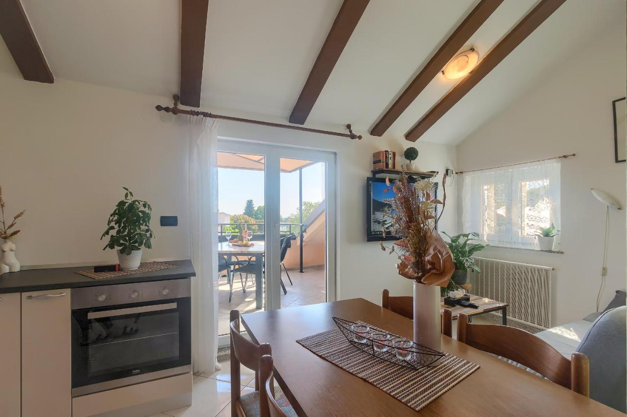 Apartments Ari And Bonnie - Cozy With Roof Terrace Пула Екстериор снимка