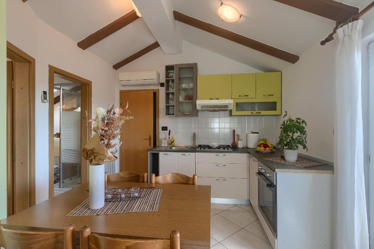 Apartments Ari And Bonnie - Cozy With Roof Terrace Пула Екстериор снимка
